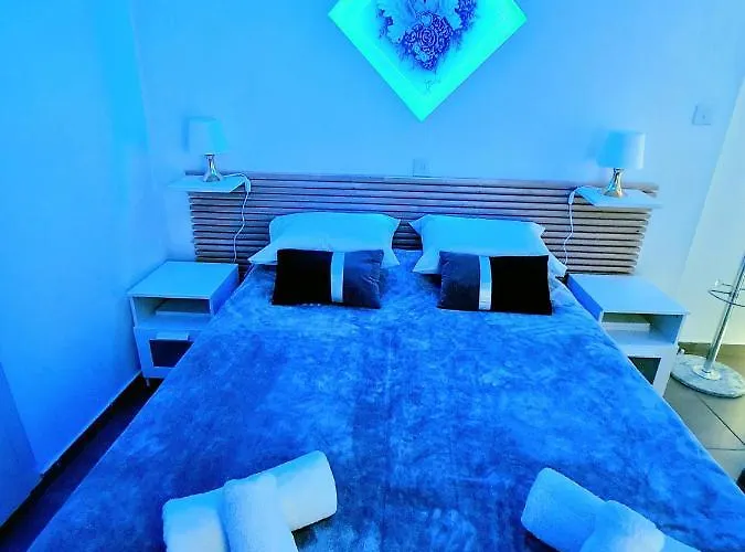 Hidden Lights Deluxe