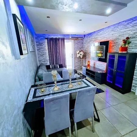 Hidden Lights Deluxe * Ayia Napa