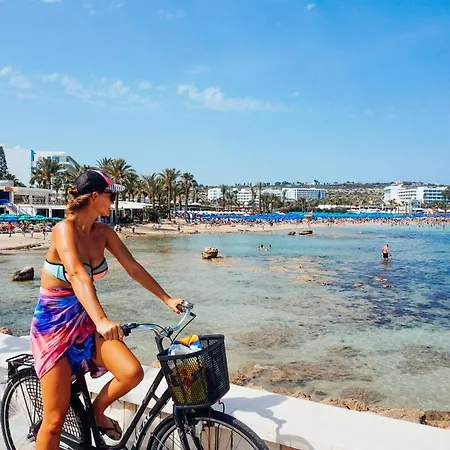 Hidden Lights Deluxe * Ayia Napa