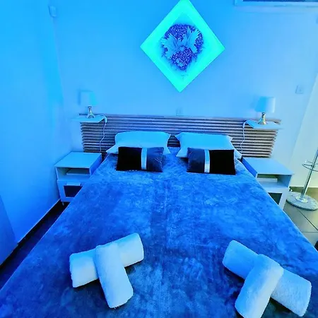 Hidden Lights Deluxe