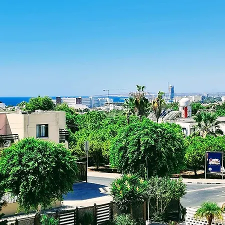 Apartment Hidden Lights Deluxe